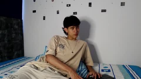 alex_mark_ online show from 03/27/26, 01:44