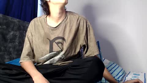 Snapshot of alex_mark_ chatting on 06/10/26, 04:28 alex_mark_ online show from 06/10/26, 04:28