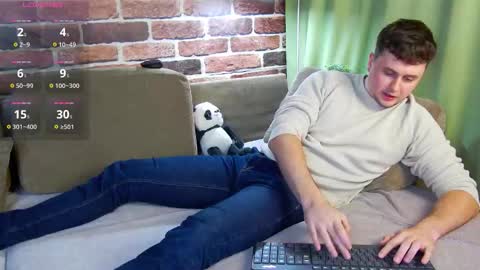 Alex online show from 10/27/25, 06:56