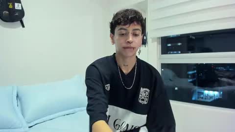 Residente0xxx online show from 01/23/25, 12:04