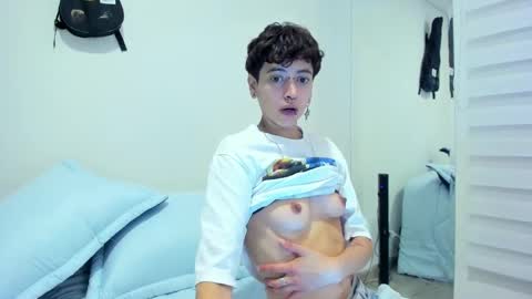 Residente0xxx online show from 01/23/25, 05:02