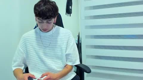 Residente0xxx online show from 01/30/25, 06:13