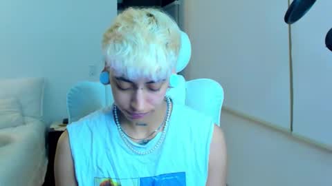 Residente0xxx online show from 11/25/25, 06:24