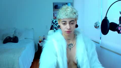 Residente0xxx online show from 02/11/26, 10:26