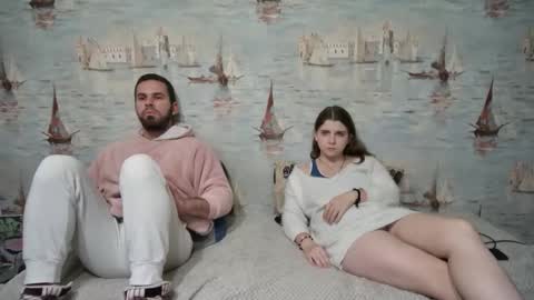 Alex and Sarah online show from 10/13/25, 09:48