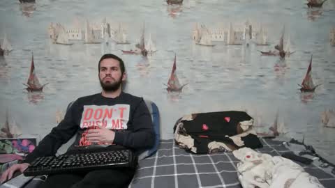 Alex and Sarah online show from 10/27/25, 09:41