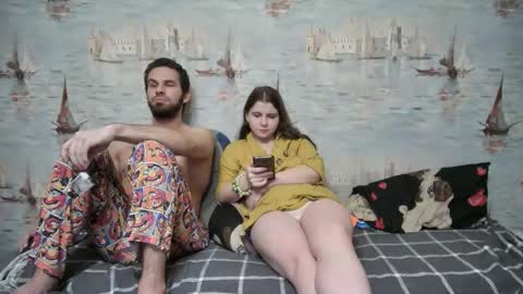 Alex and Sarah online show from 11/16/25, 12:49