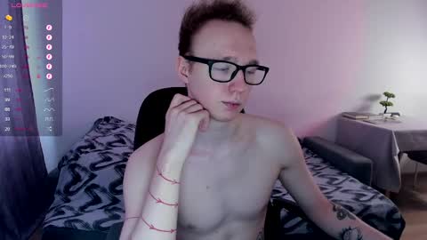 Snapshot of alex_silent chatting on 02/24/25, 10:04 alex_silent online show from 02/24/25, 10:04