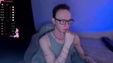 Snapshot of alex_silent chatting on 10/11/25, 12:36 alex_silent online show from 10/11/25, 12:36