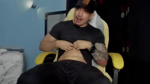 Snapshot of alex_sthorm chatting on 10/28/25, 04:49 alex_sthorm online show from 10/28/25, 04:49