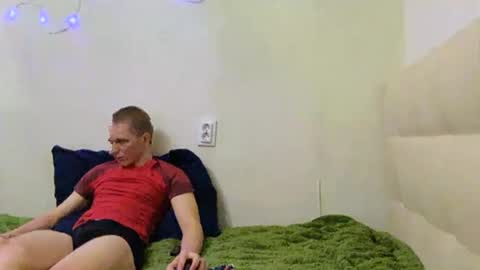 Snapshot of alex_tempest chatting on 12/21/25, 08:05 alex_tempest online show from 12/21/25, 08:05