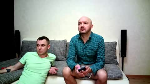 Snapshot of alex_tobey chatting on 11/19/25, 03:39 Alex and Tobey online show from 11/19/25, 03:39