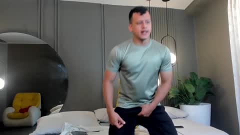 Alex Towers online show from 01/02/25, 07:18