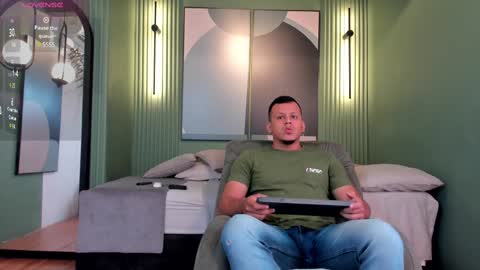 Alex Towers online show from 02/15/25, 07:06