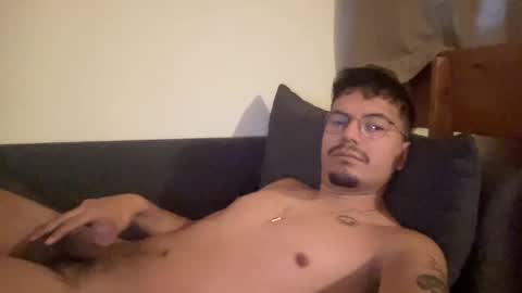 Snapshot of alex_va98 chatting on 01/22/25, 09:57 Alex-Va online show from 01/22/25, 09:57