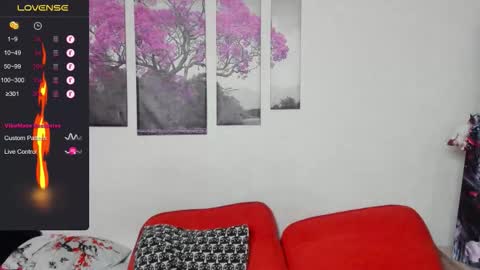 Snapshot of alex_wandhot chatting on 12/17/25, 12:44 Alex WandHot online show from 12/17/25, 12:44