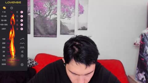 Snapshot of alex_wandhot chatting on 12/19/25, 08:21 Alex WandHot online show from 12/19/25, 08:21