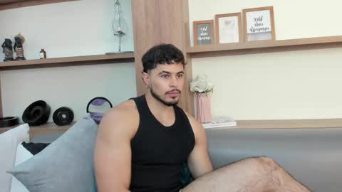 alex_wolf05 online show from 02/09/26, 04:22
