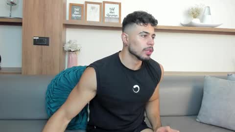 alex_wolf05 online show from 02/16/26, 05:20