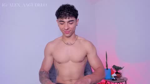 x   online show from 11/01/25, 07:05