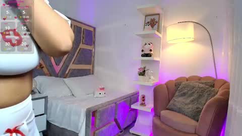 Snapshot of alexa_candy_18 chatting on 02/14/26, 12:51 Alexa online show from 02/14/26, 12:51