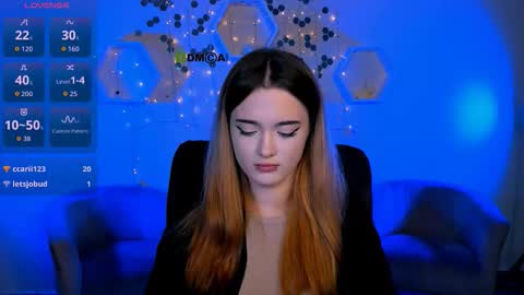 Snapshot of alexa_night_ chatting on 11/18/25, 10:03 alexa_night_ online show from 11/18/25, 10:03