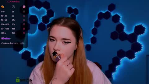 Snapshot of alexa_night_ chatting on 11/25/25, 09:59 alexa_night_ online show from 11/25/25, 09:59