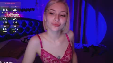 Snapshot of alexa_novak chatting on 02/11/25, 01:52 Alexa online show from 02/11/25, 01:52