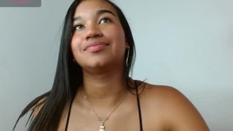 Snapshot of alexa_priincess chatting on 04/21/26, 01:42 online show from 04/21/26, 01:42
