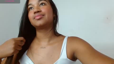 Snapshot of alexa_priincess chatting on 04/21/26, 08:23 online show from 04/21/26, 08:23