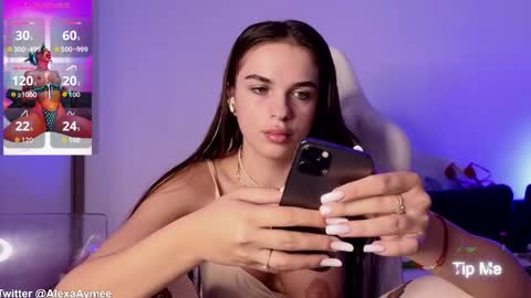 Snapshot of alexaaimee chatting on 09/20/25, 10:11 Alexa online show from 09/20/25, 10:11