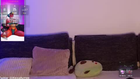 Snapshot of alexaaimee chatting on 11/28/25, 01:30 Alexa online show from 11/28/25, 01:30