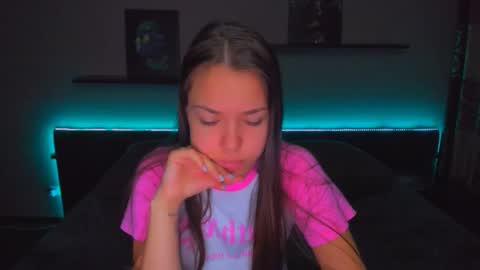 angel online show from 11/05/25, 12:21