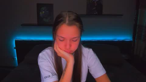 angel online show from 12/17/25, 12:27