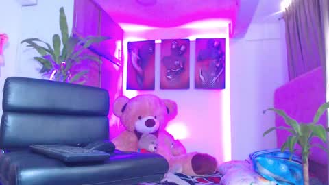 Snapshot of alexafoxxy01 chatting on 02/10/25, 06:56 alexafoxxy01 online show from 02/10/25, 06:56