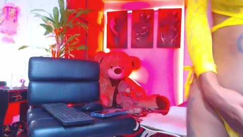 Snapshot of alexafoxxy01 chatting on 02/14/25, 01:23 alexafoxxy01 online show from 02/14/25, 01:23