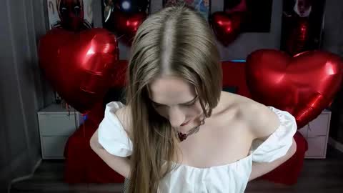 Snapshot of alexaharmon chatting on 02/14/25, 07:44 AlexaHarmon online show from 02/14/25, 07:44