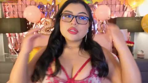 Snapshot of alexamadisson chatting on 11/21/25, 08:51 Alexa online show from 11/21/25, 08:51