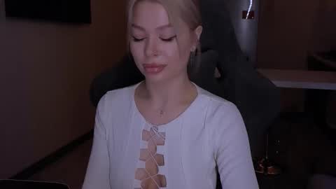 Alexa Mason online show from 11/22/25, 02:54