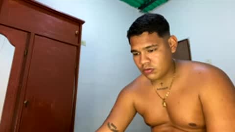 Snapshot of alexander_kross chatting on 02/03/26, 03:28 Alex kross online show from 02/03/26, 03:28