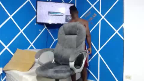 alexander online show from 10/31/25, 10:27