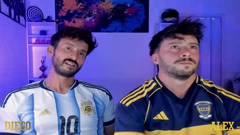 Snapshot of alexanderjaz chatting on 12/20/25, 03:52 Alexander Jaz online show from 12/20/25, 03:52