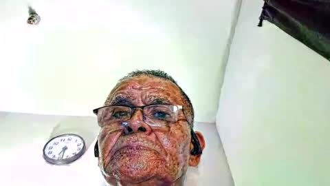 Snapshot of alexanderv28 chatting on 01/11/25, 02:25 alexanderv28 online show from 01/11/25, 02:25