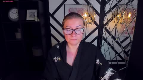 Snapshot of alexandra_kind chatting on 02/09/25, 12:17 Alexandra online show from 02/09/25, 12:17