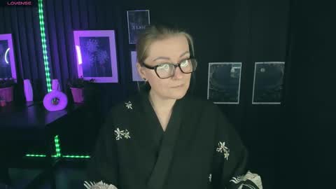 Snapshot of alexandra_kind chatting on 02/28/25, 01:47 Alexandra online show from 02/28/25, 01:47