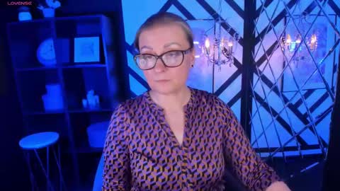 Snapshot of alexandra_kind chatting on 03/03/25, 05:29 Alexandra online show from 03/03/25, 05:29