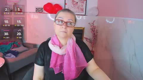 Snapshot of alexandra_kind chatting on 02/14/26, 01:52 Alexandra online show from 02/14/26, 01:52