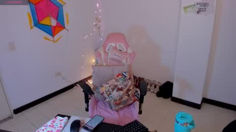 Alexandra Independent model online show from 02/18/26, 02:51