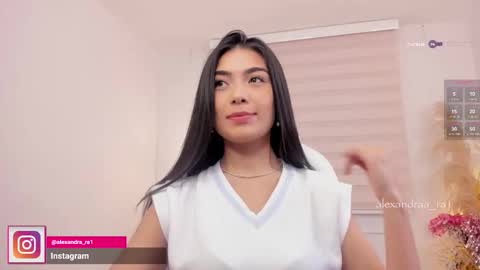 Snapshot of alexandra_ra1 chatting on 11/12/25, 01:39 Alexandra Rodriguez online show from 11/12/25, 01:39