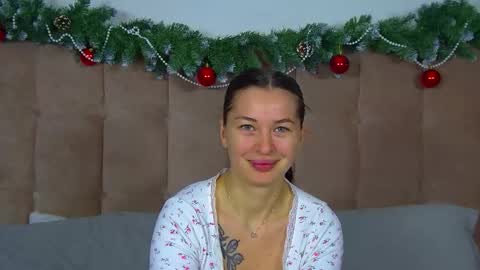 AlexandraBloom online show from 12/14/25, 06:23